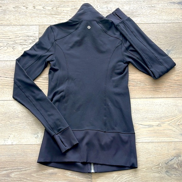 Lululemon Nice Asana Align Jacket Black/Pow Stripe Split Pea- Size 6 - Picture 7 of 12